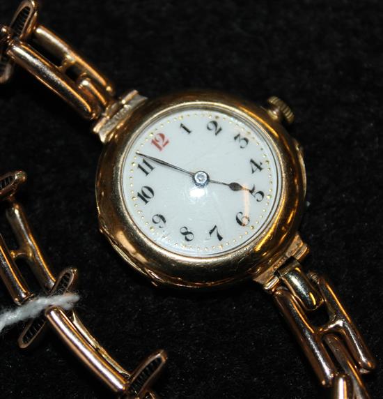 9ct gold ladies wristwatch on expanding bracelet